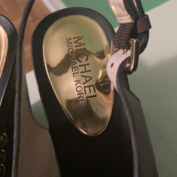 Michael Kors Wedge Shoes Size 6.5M ( Fits small) - Picture 5 of 15